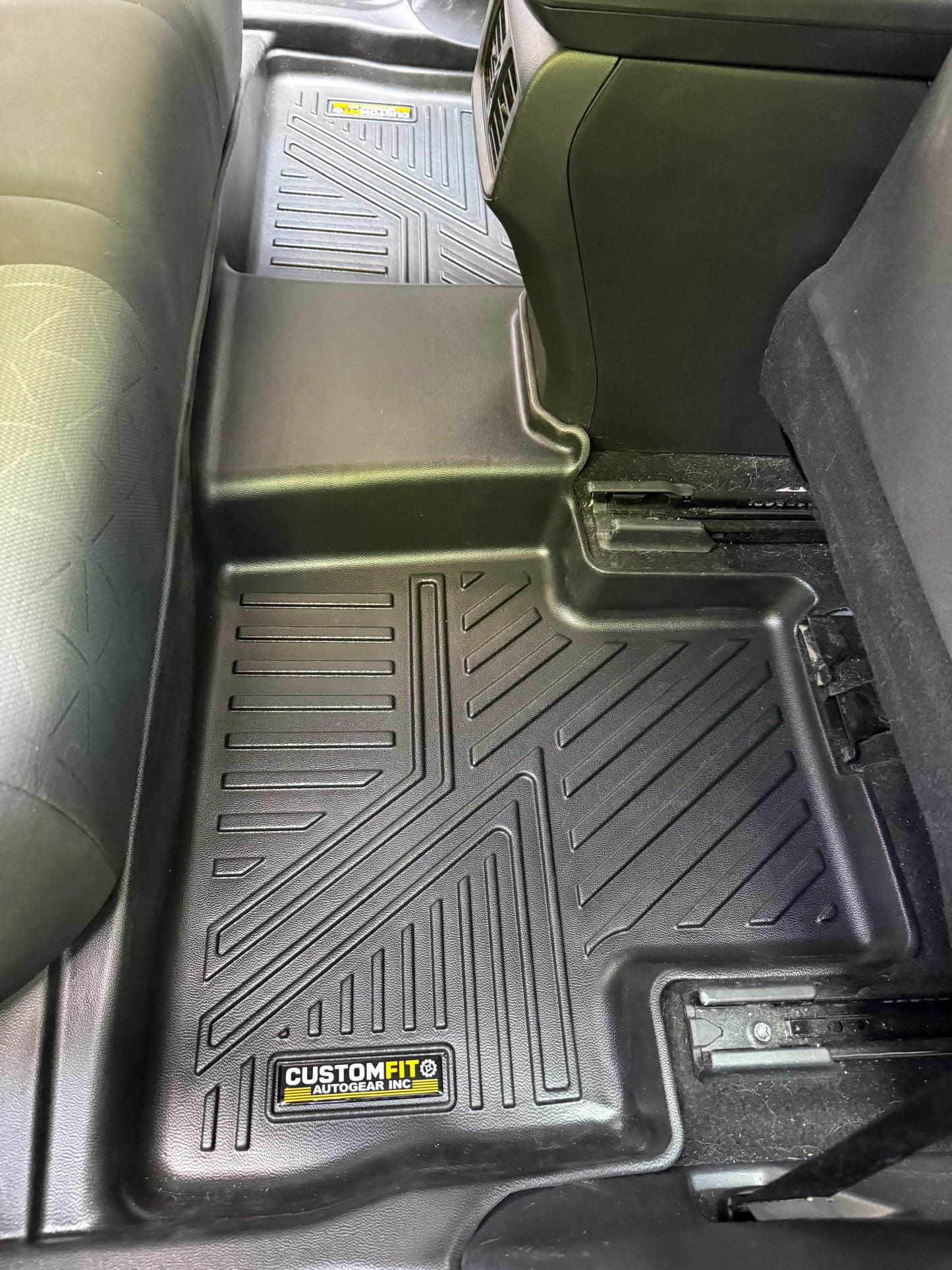 2019-2025 Toyota RAV4 Non-Hybrid 5D Floor Mats second row