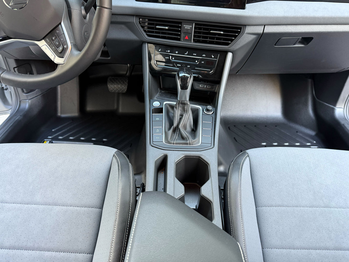 2019-2025 Volkswagen Jetta 5D Floor Mats First Row