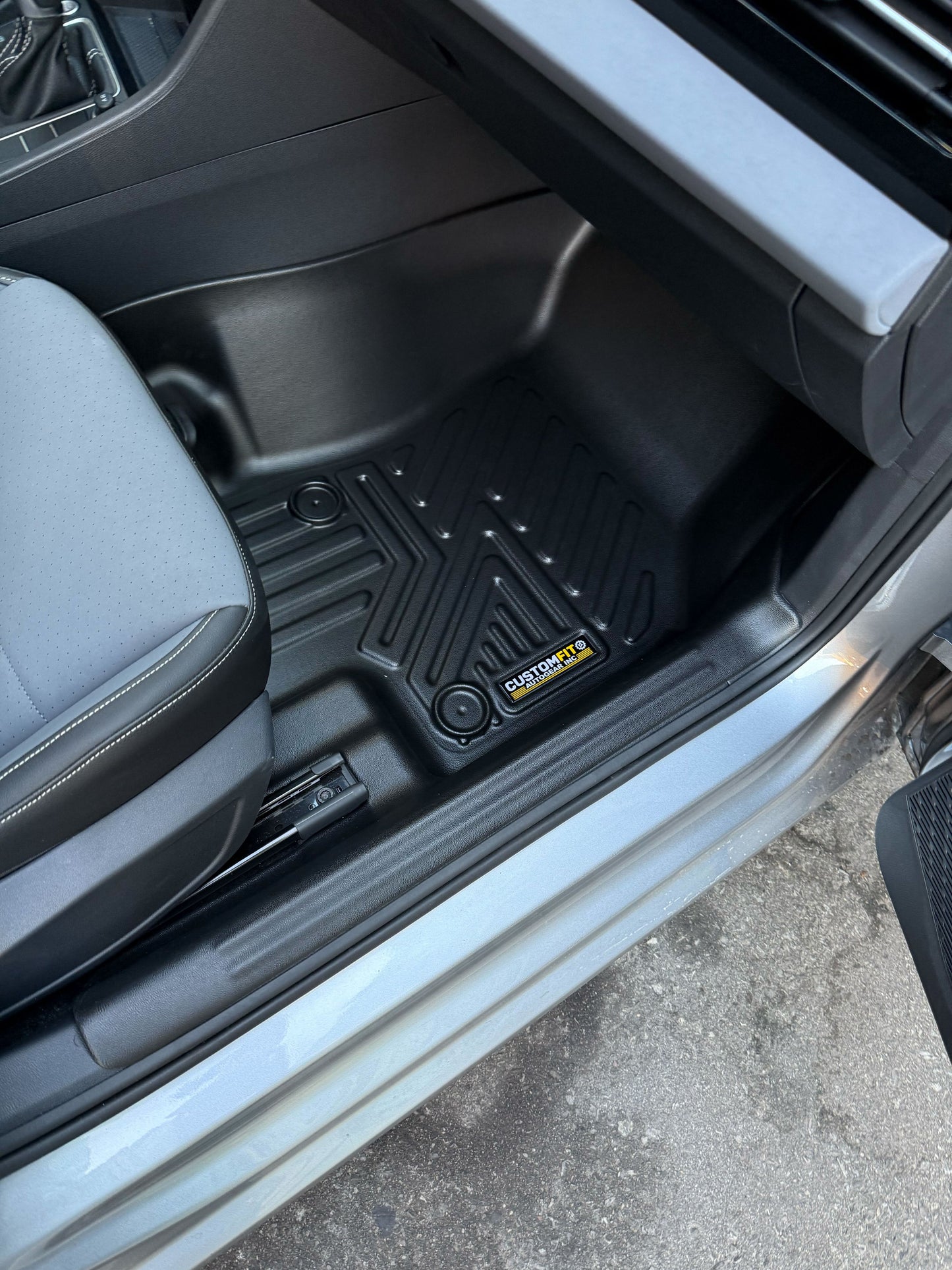2019-2025 Volkswagen Jetta 5D Floor Mats Passenger Seat 1