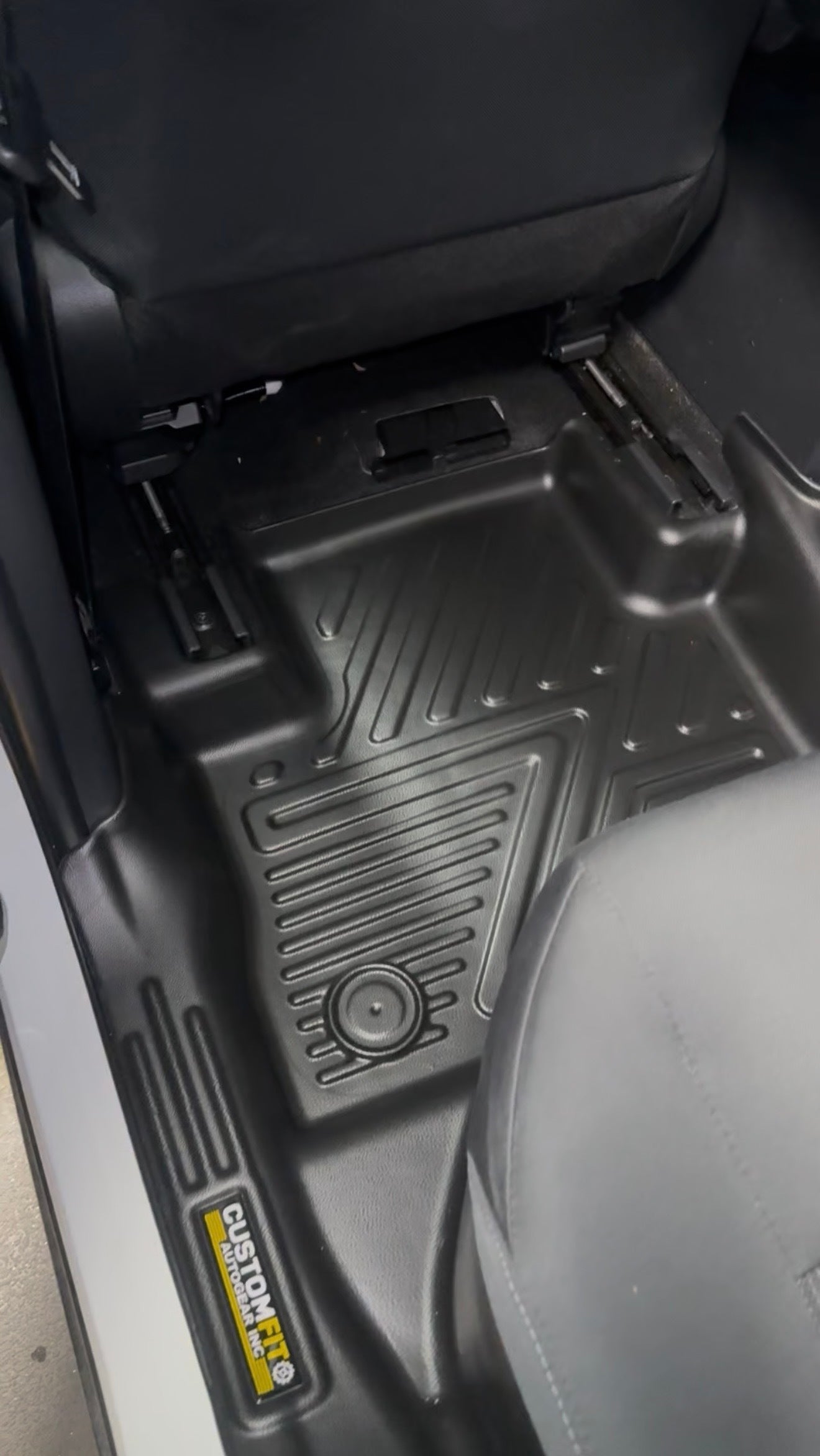 2021-2024 Toyota Venza Hybrid 5D Floor Mats second row left side
