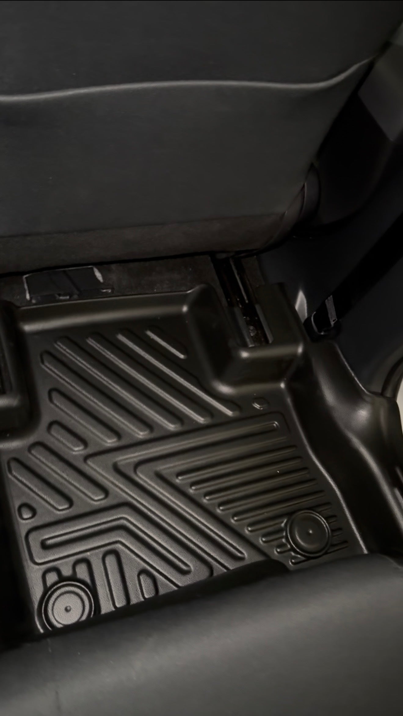 2021-2024 Toyota Venza Hybrid 5D Floor Mats second row right side