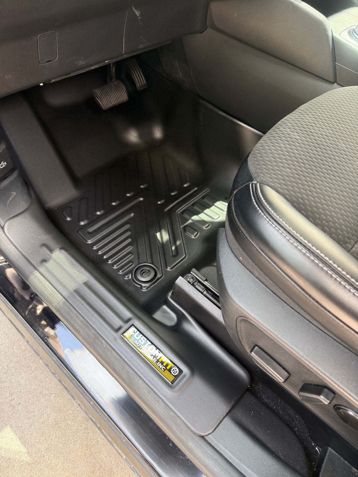 2023-2025 Ford Escape Plug-in Hybrid 5D Floor Mats Driver Side