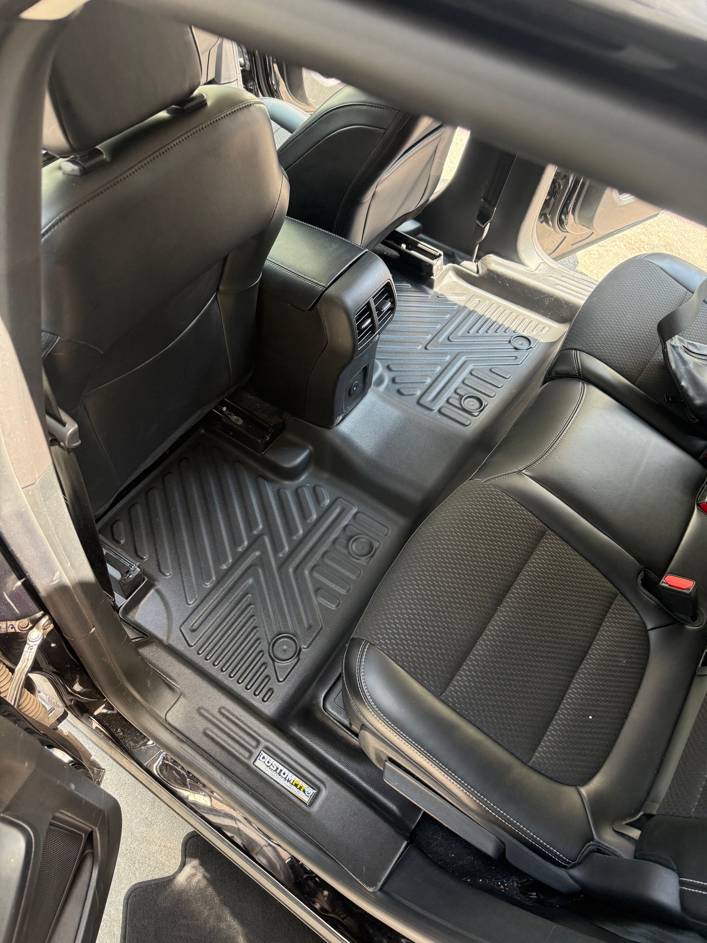 2023-2025 Ford Escape Plug-in Hybrid 5D Floor Mats Second Row Side