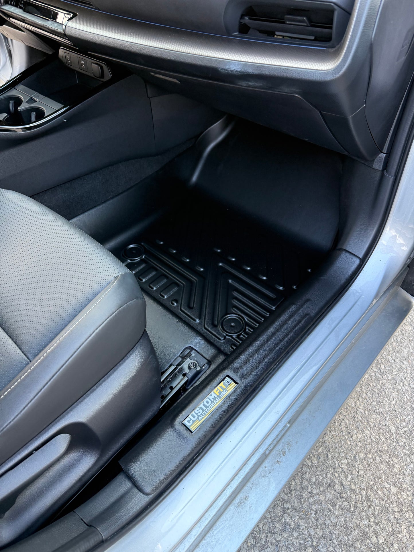 2023-2025 Toyota Prius(Non Plug-in Hybrid) 5D Floor Mats Passenger Side