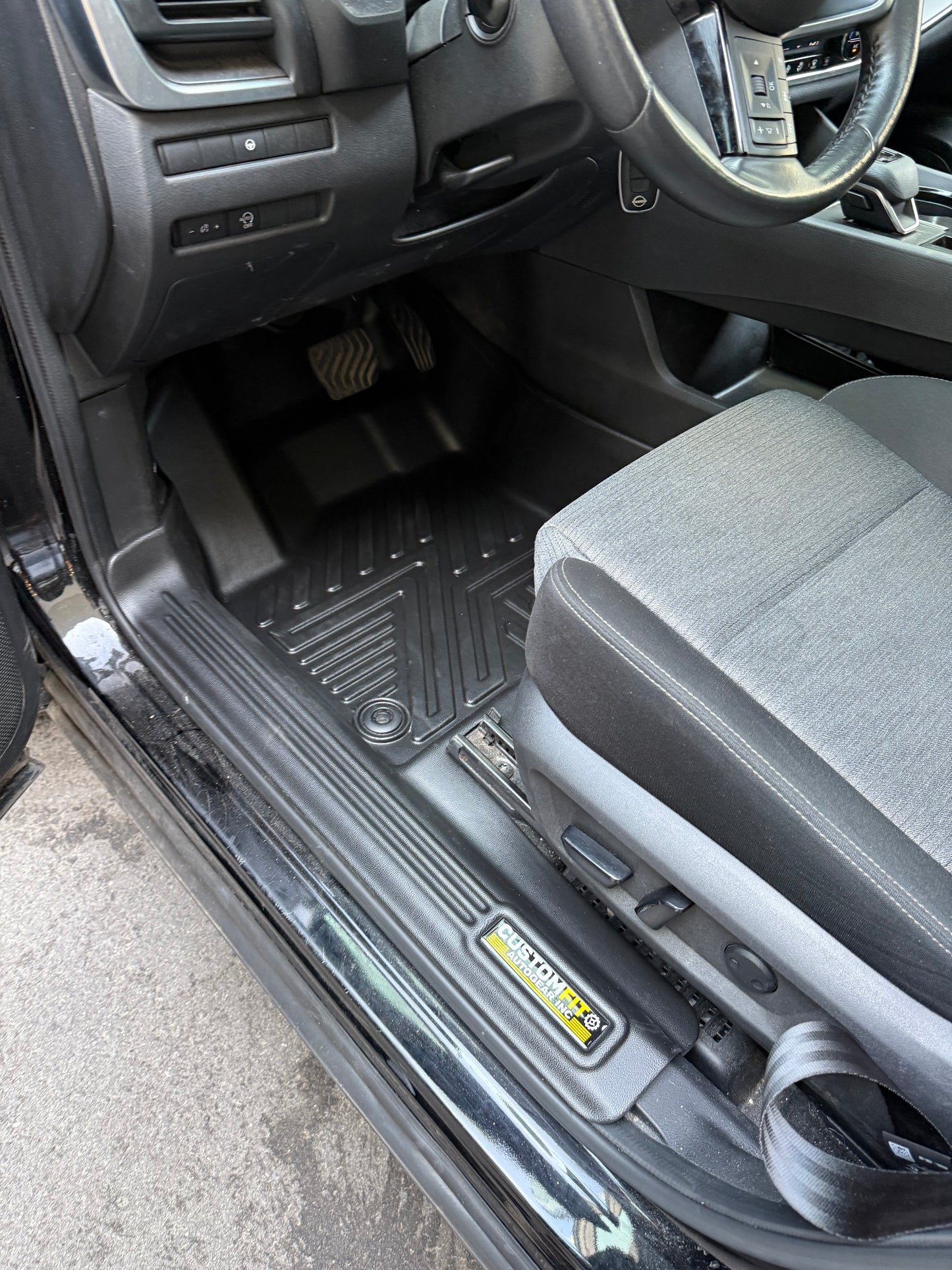 2023-2026 Nissan Rogue 5D Floor Mats