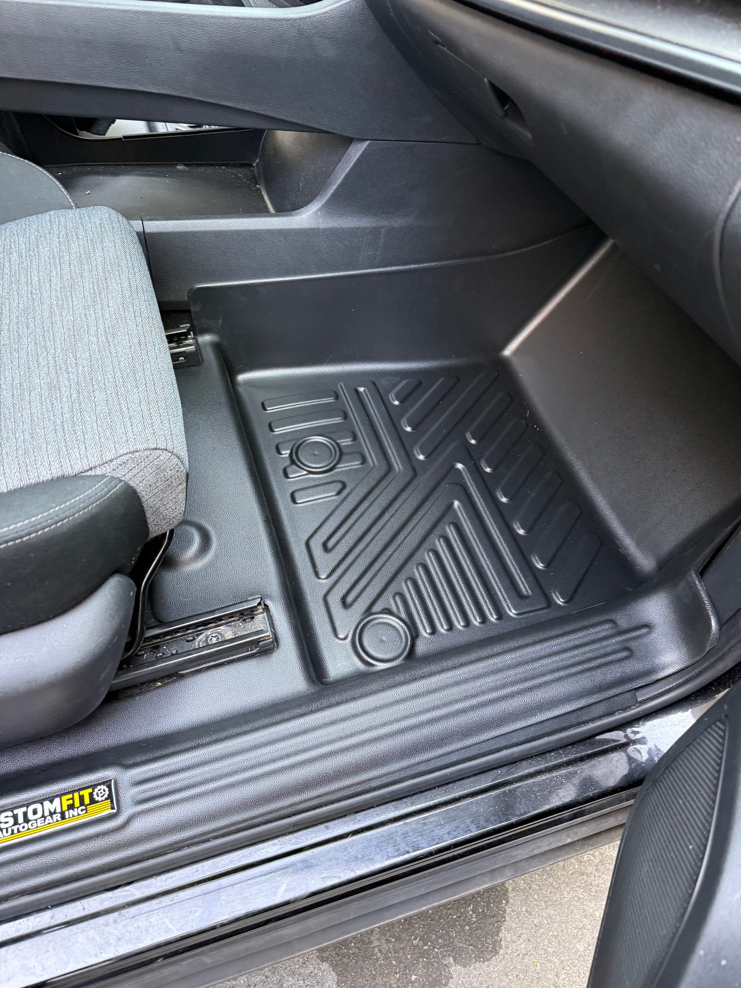 2023-2026 Nissan Rogue 5D Floor Mats