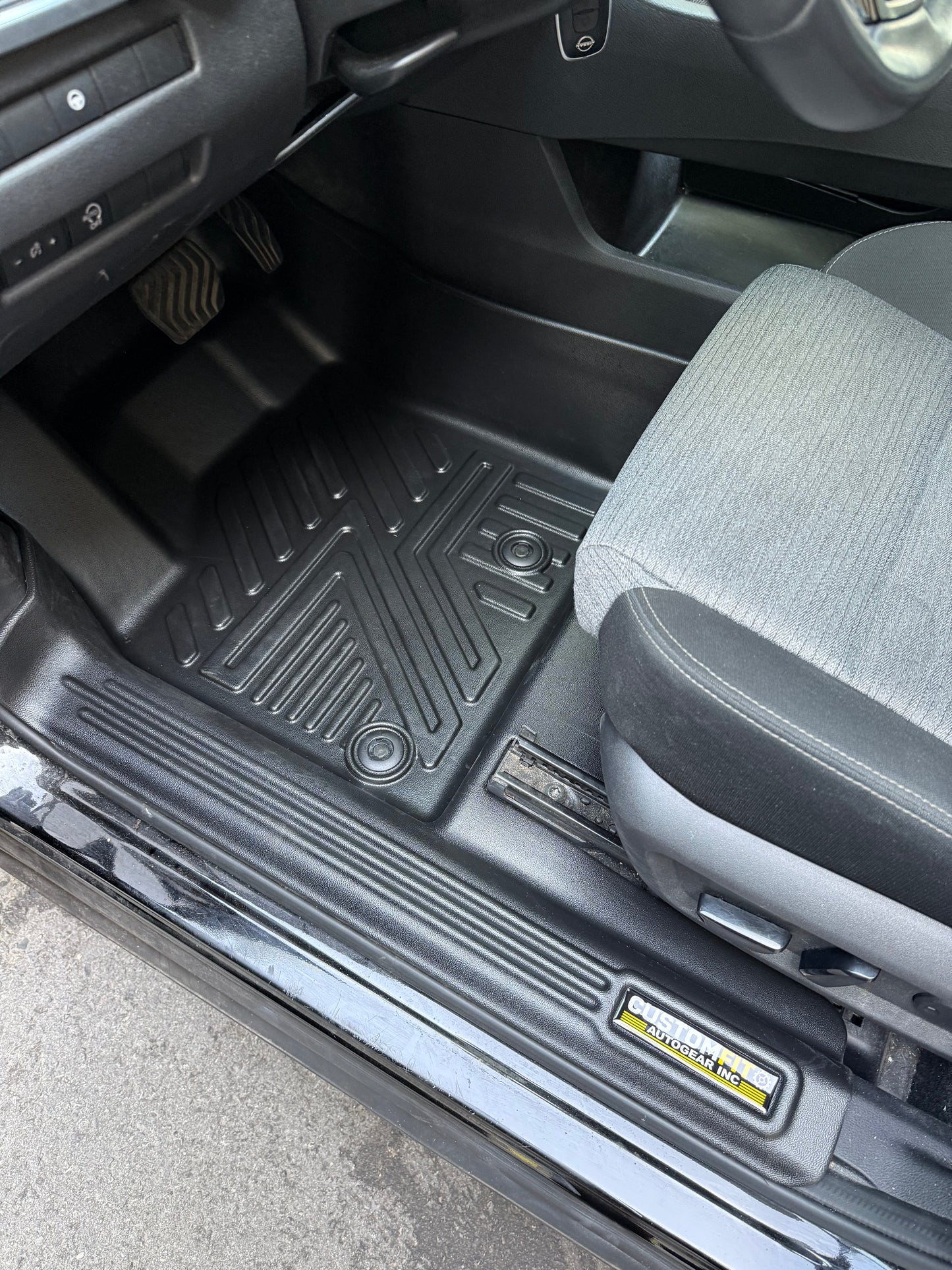 2023-2026 Nissan Rogue 5D Floor Mats