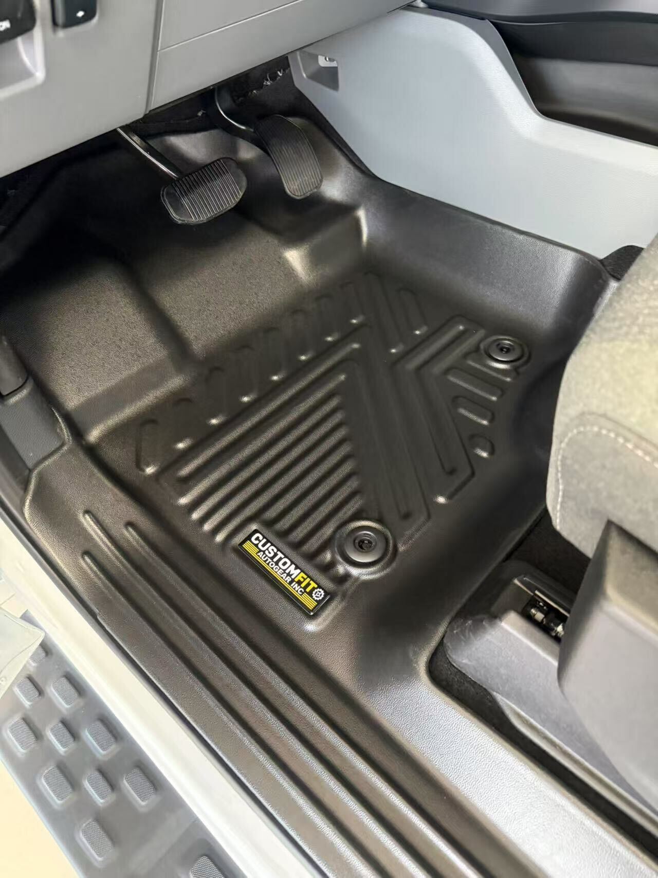 2021-2025 Ford F-150 SuperCrew WithOut Fold Out Storage 5D Floor Mats