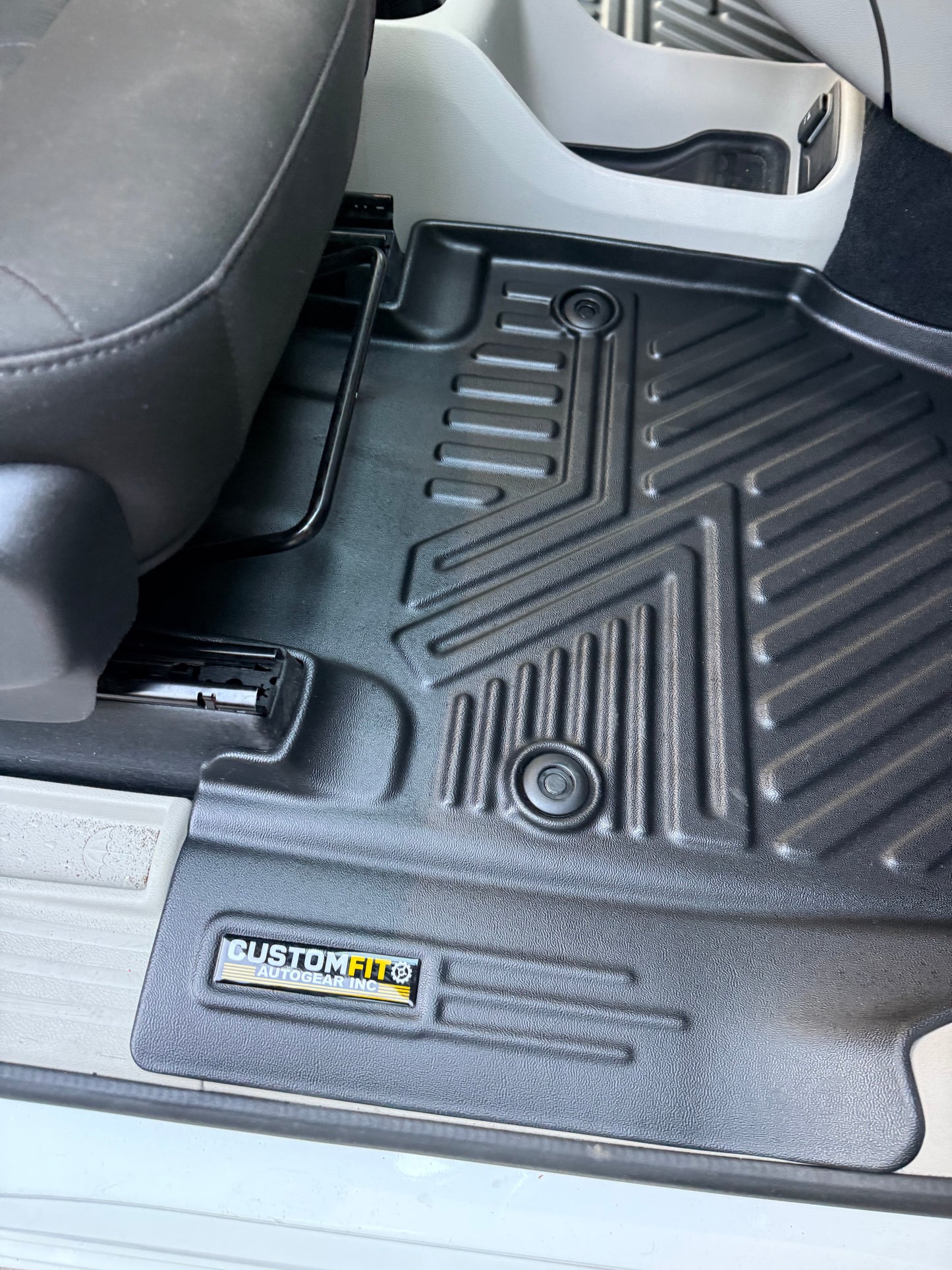 Tapis de sol toutes saisons 5D TPE pour Chrysler Pacifica Touring L 2024 (7 places)