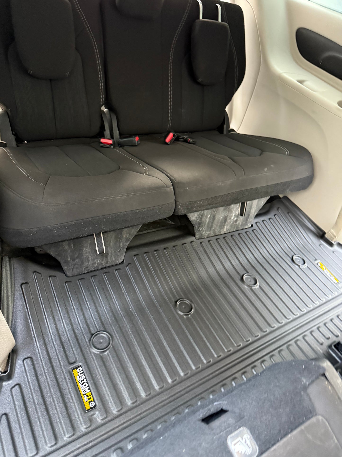 Tapis de sol toutes saisons 5D TPE pour Chrysler Pacifica Touring L 2024 (7 places)