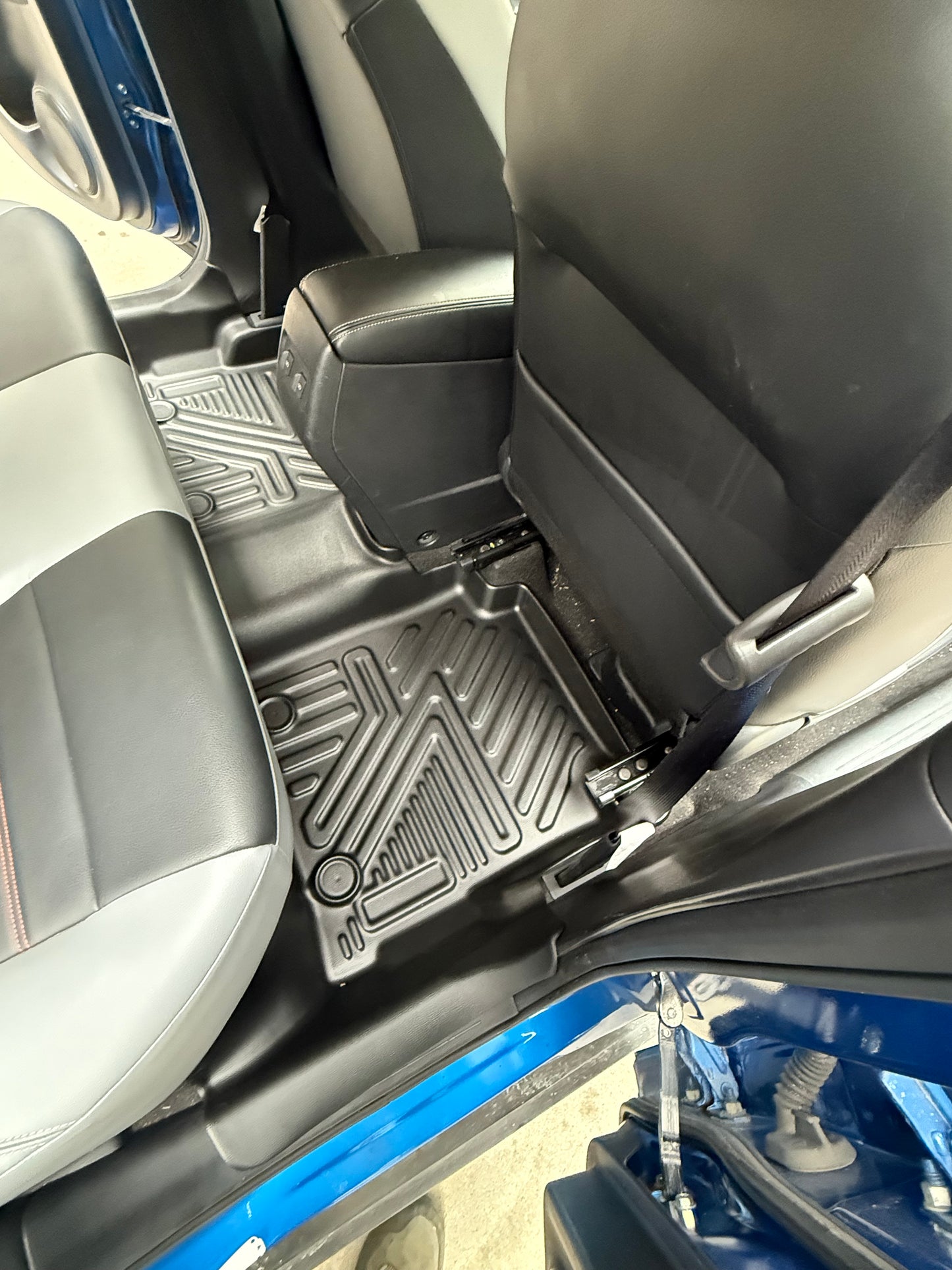 2018-2024 Nissan Kicks 5D Floor Mats