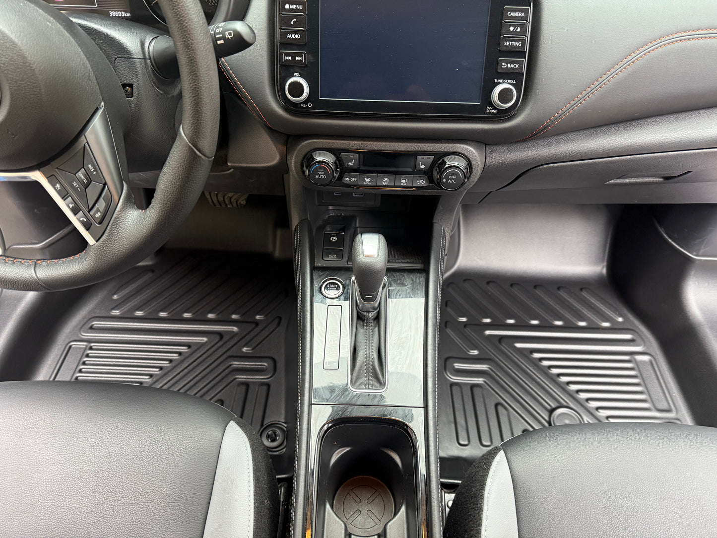 2018-2024 Nissan Kicks 5D Floor Mats