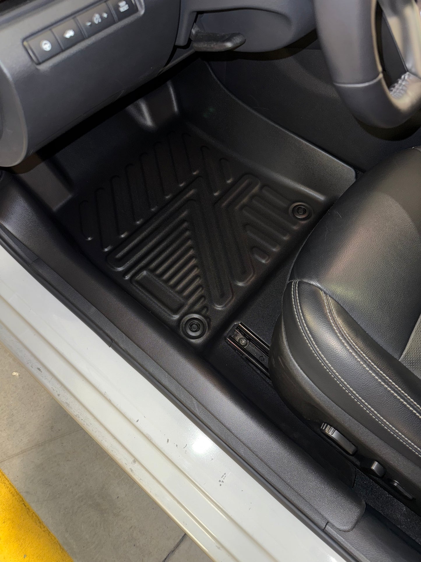 2019-2025 Nissan Altima 5D Floor Mats
