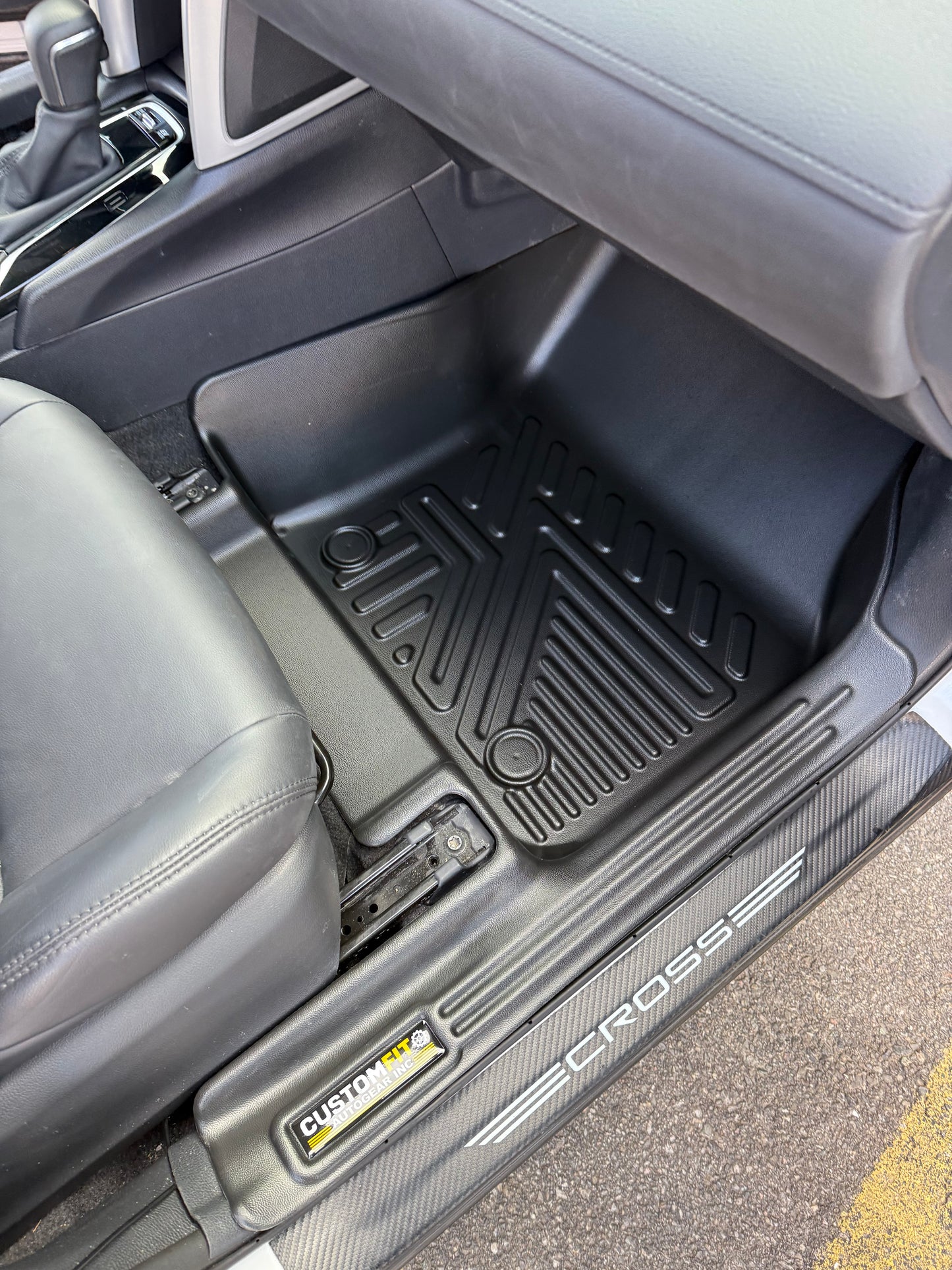 2022-2026 Toyota Corolla Cross FWD Gas Model 5D Floor Mats